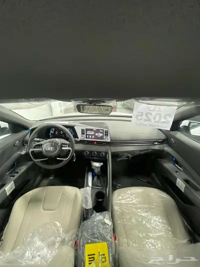 هيونداي النترا سمارت 2025 ابيض 1600 CC 6