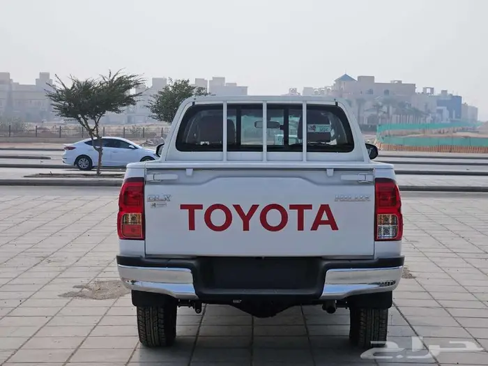هايلوكس غمارتين DLX 4 4 ديزل خليجي 2025 كاش وأقساط 6