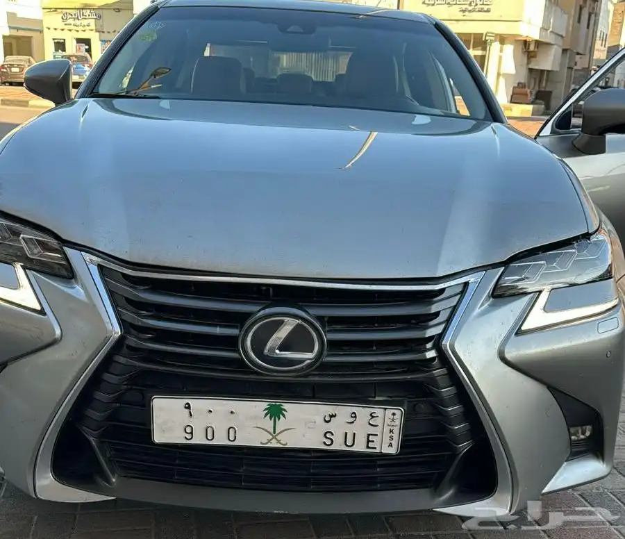 للبيع قاعده لوحه طويله ملكيه لأغلب السيارات 79