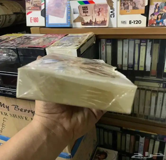 للبيع اجهزة فيديو واشراطة فيديو 4