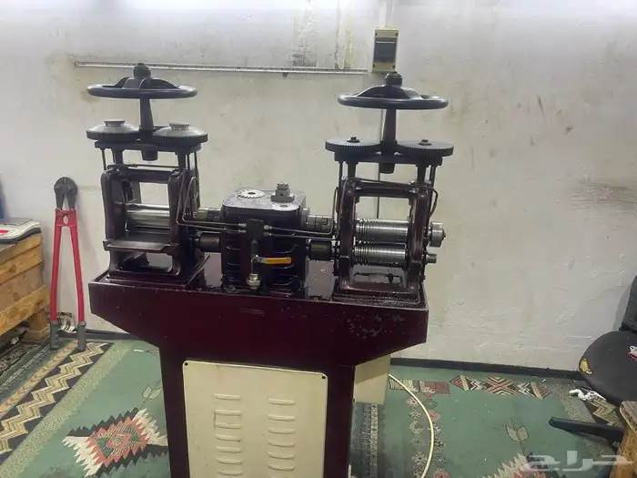 ورشة ذهب للتقبيل بكامل عمالها 10