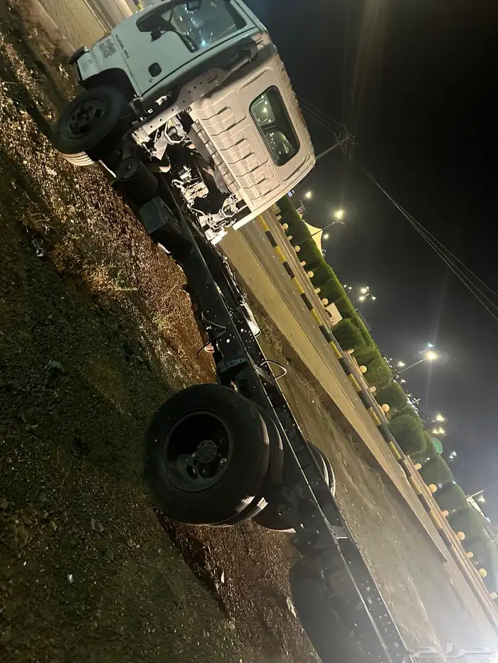 دينا اسيزو موديل 2001 3