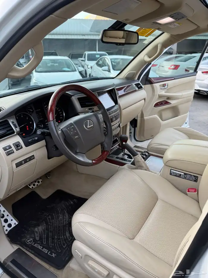 لكزس 2014 LX570 نظيف جدا 18