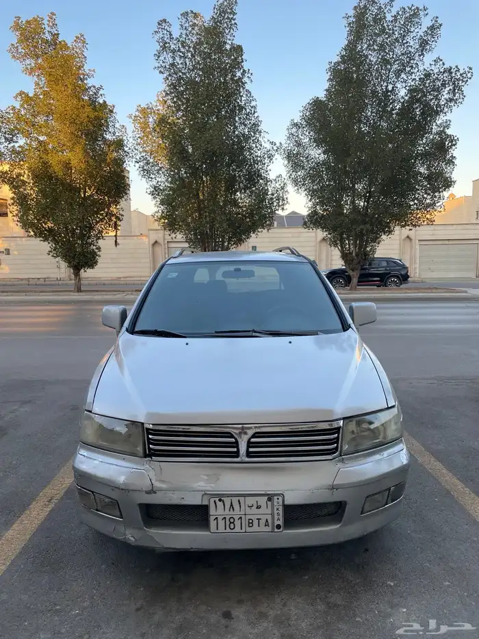 للبيع سيارة موتسبيشي 2003 2
