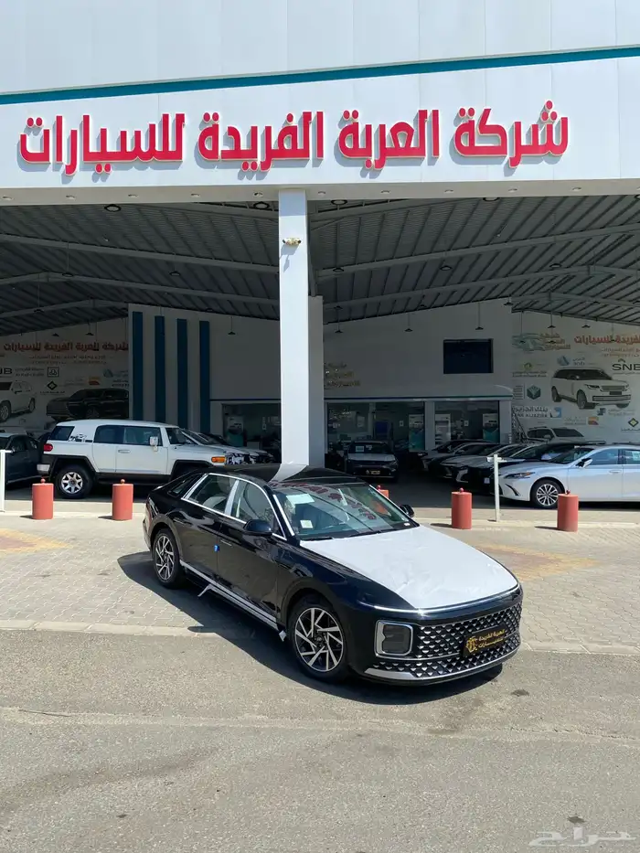 هيونداي ازيرا كلاسيك موديل 2025 اللون اسود مكينه 3500 1