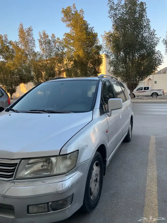 للبيع سيارة موتسبيشي 2003 5