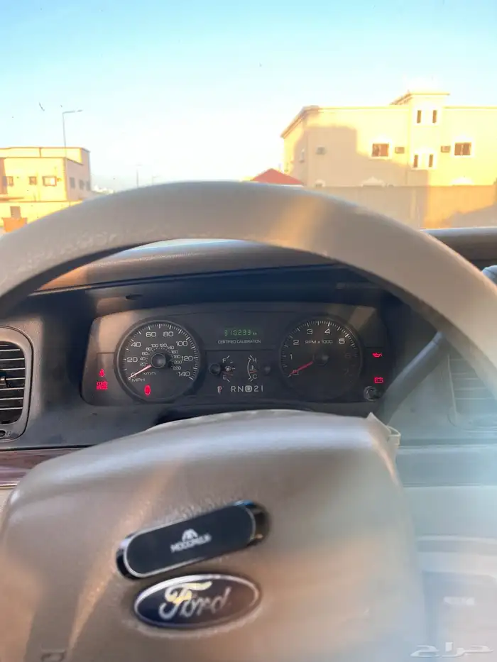 فورد 2006 ابيض 3