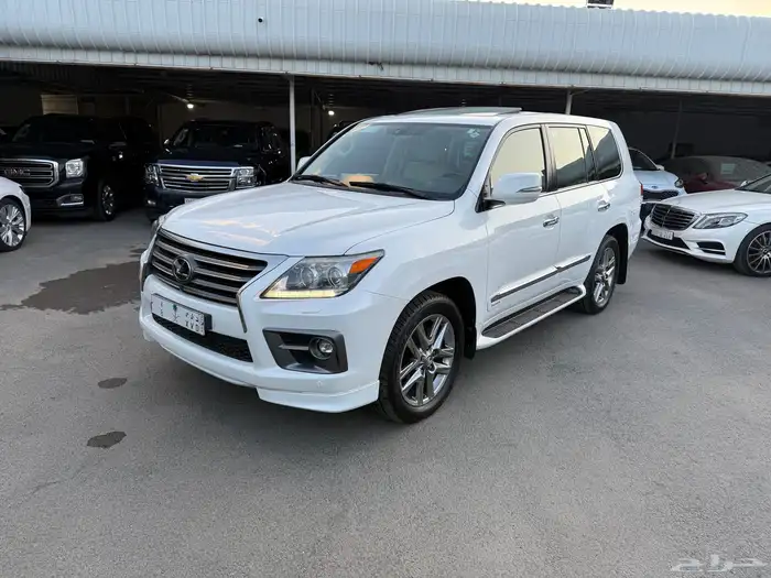 لكزس 2014 LX570 نظيف جدا 0