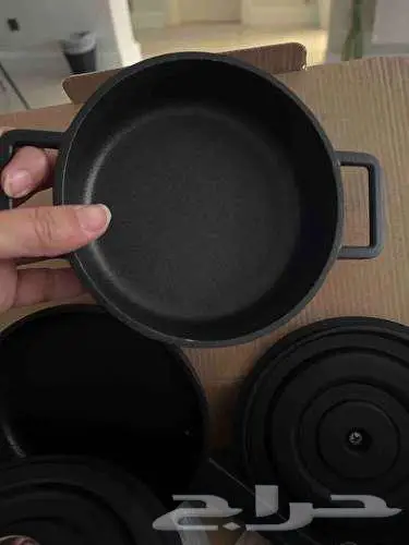 طقم قدور ميني 5 قطع من حديد الزهر لافوني 95ريال 1