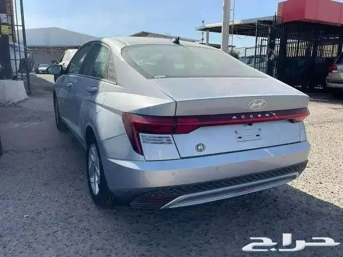 اكسنت فليت 2025 3