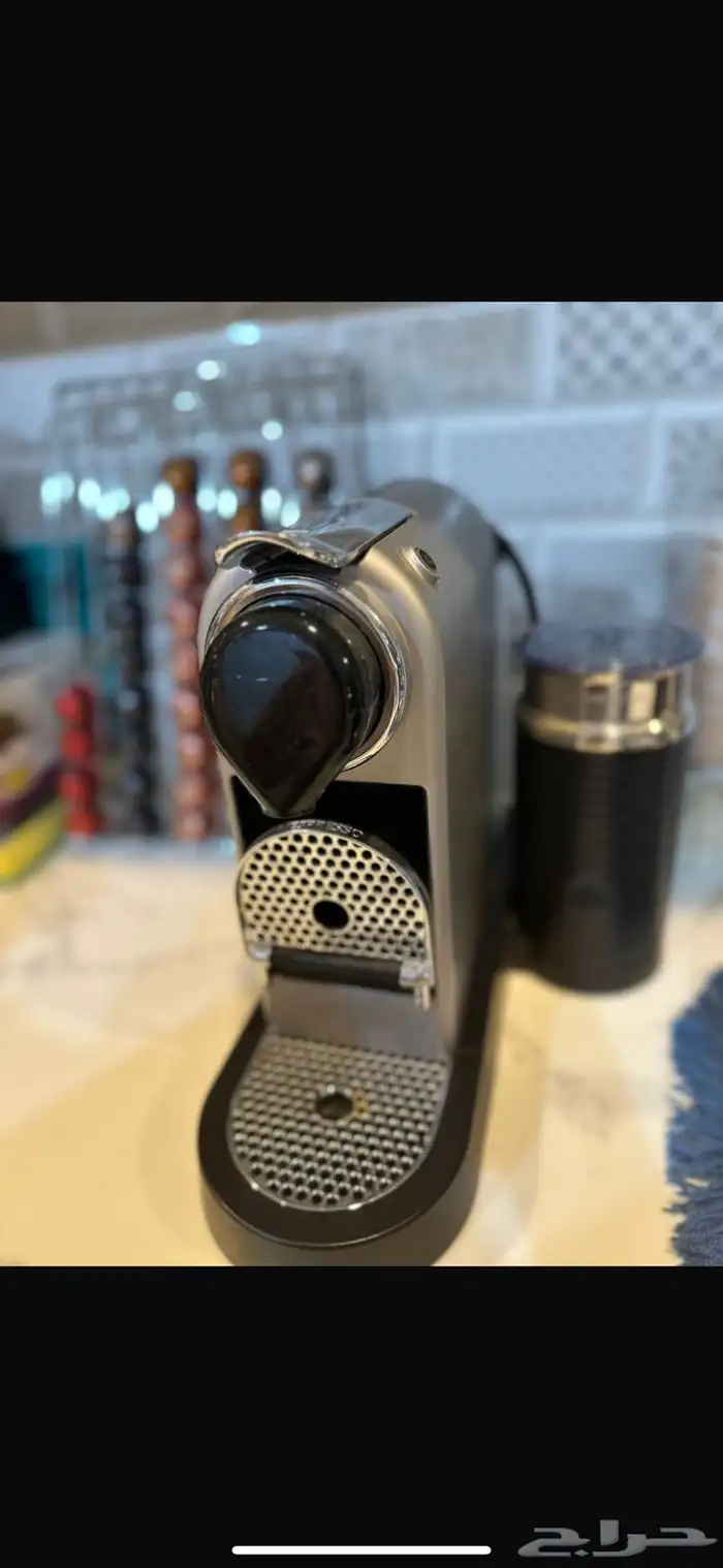 الة قهوة استعمال بسيط جدا بس الدرج مو موجود 0