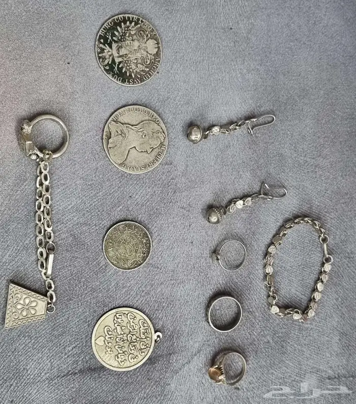 مجموعة عملات وقطع فضه 925 قديمه 6