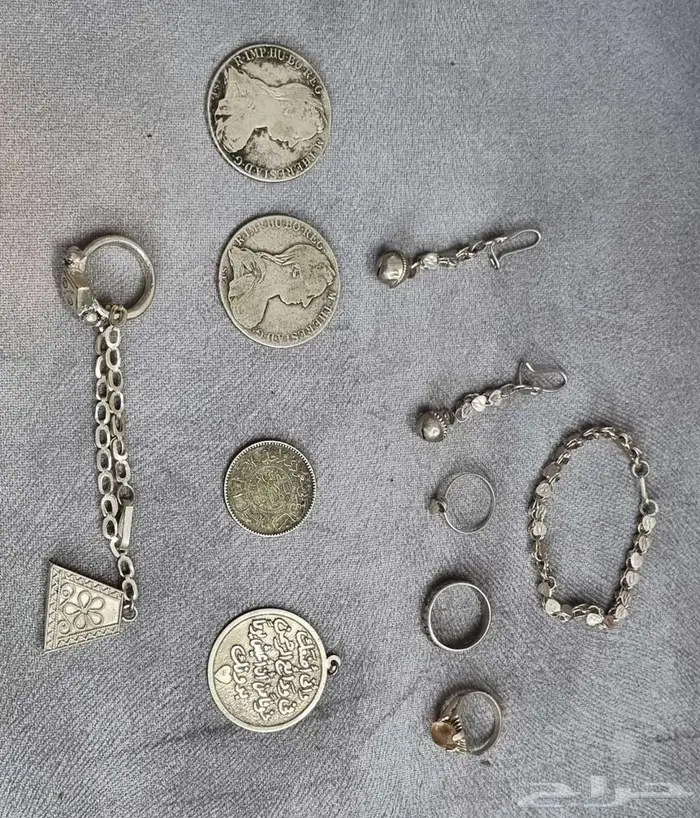 مجموعة عملات وقطع فضه 925 قديمه 3