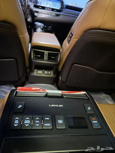 لكزس ES 350 فئة DD موديل 2021 7