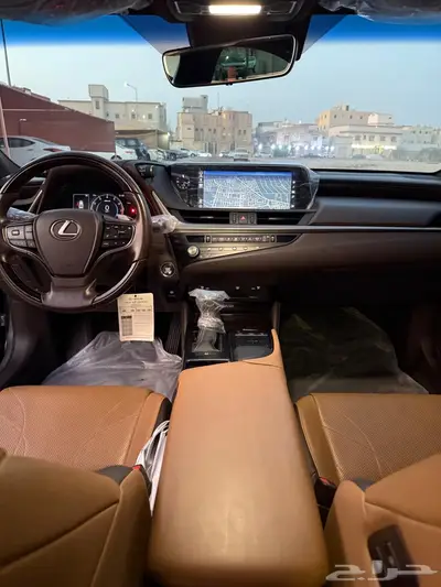 لكزس ES 350 فئة DD موديل 2021 14