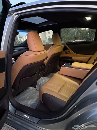 لكزس ES 350 فئة DD موديل 2021 20