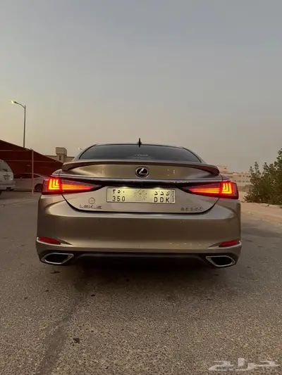 لكزس ES 350 فئة DD موديل 2021 11
