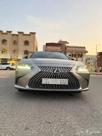 لكزس ES 350 فئة DD موديل 2021 1