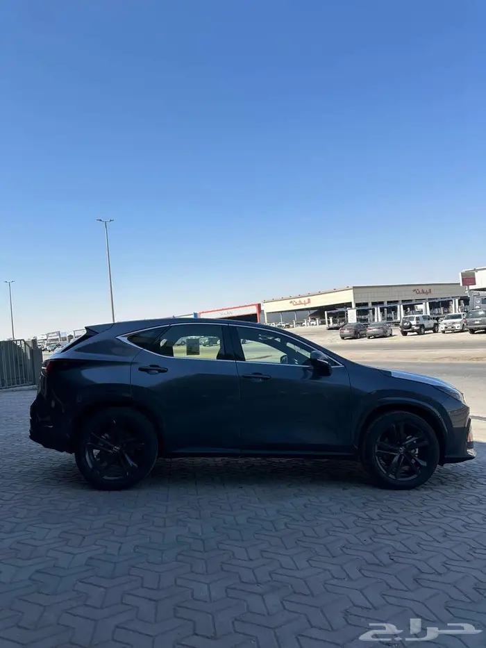 لكزس NX350 AA بنزين 2025 13