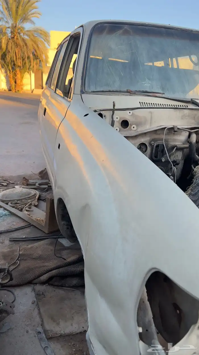 قطع جيب صالون من 97 وتحت بودي وداخليه وظفيره 32