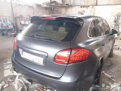 ورشة رش بوية سيارات وتغيير لون السيارة 25