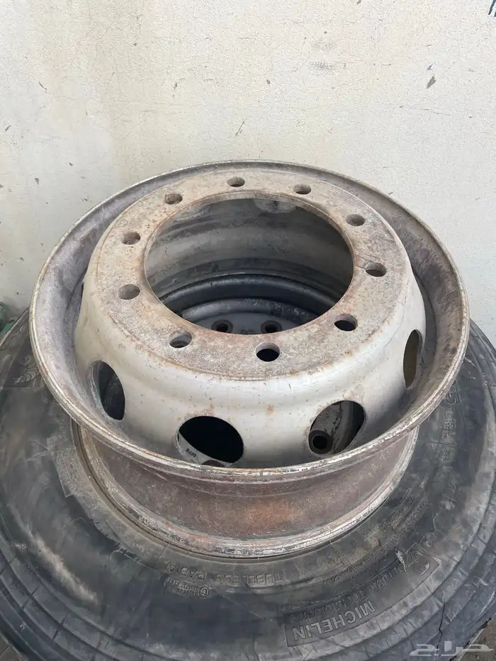 جنوط تريلا 22.5 عدد3 4