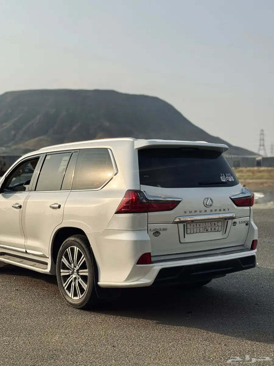 ليكزس 2016 LX570S 6