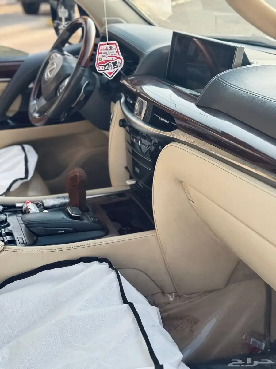ليكزس 2016 LX570S 8