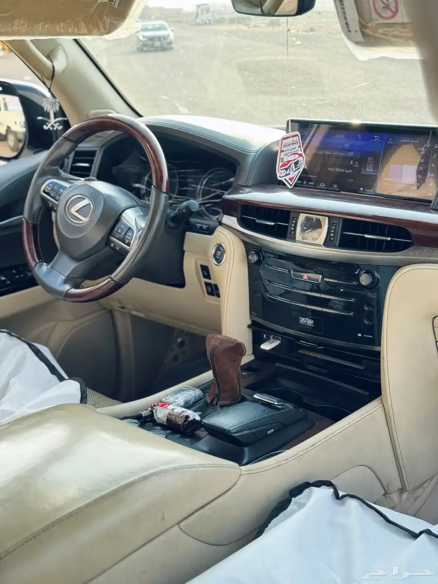 ليكزس 2016 LX570S 10