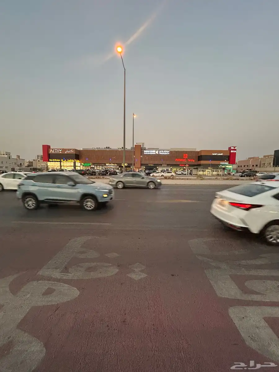 معرض ميزانين للإيجار بحي المغرزات 1