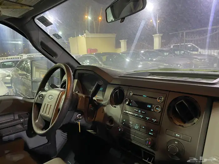 فورد F350 وكاله على الشوط مخزن ماشي120 تشيكات وكاله(تم البيع 7