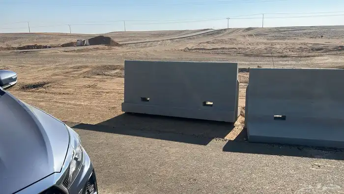 تركيب نيوجرسي حواجز خرسانية للطرق 0