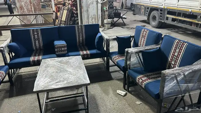 جلسات خارجية كراسي خشب كراسي حديد 1