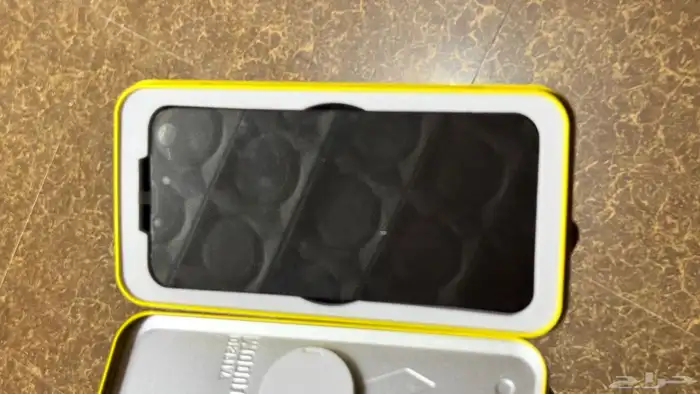 شاشة ايفون 15 برو ماكس 2