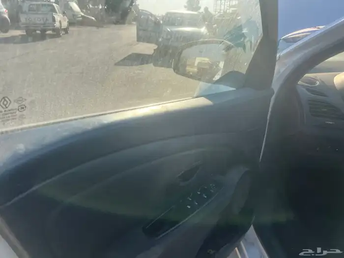 قطع غيار رينو افلنس 4