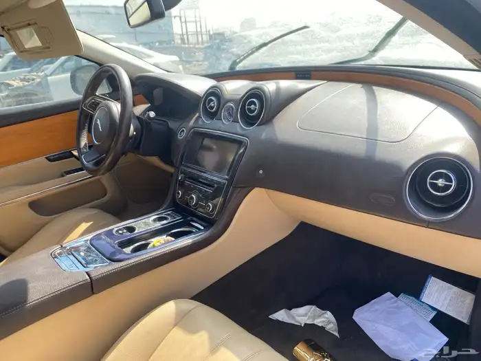 بيع قطع غيار جاكور موديل 2013 xjl 4