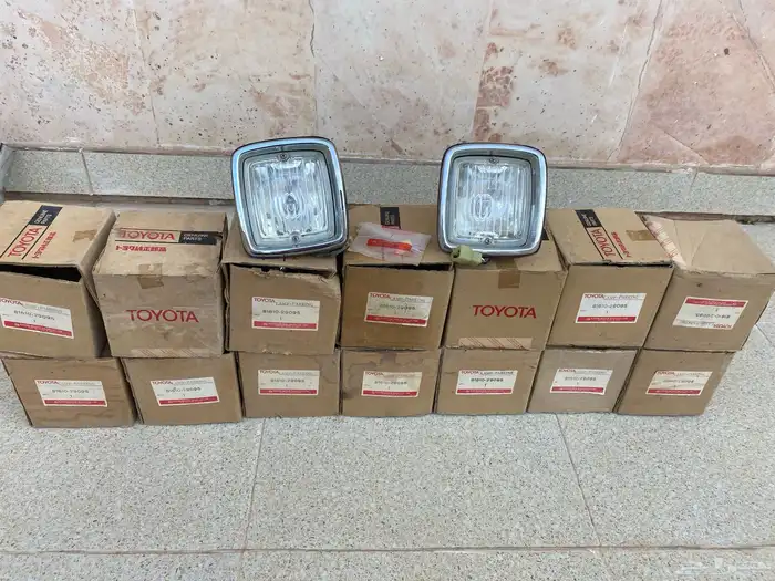بضاعة قطع غيار تايوتا قديم اصلي منوعه 0