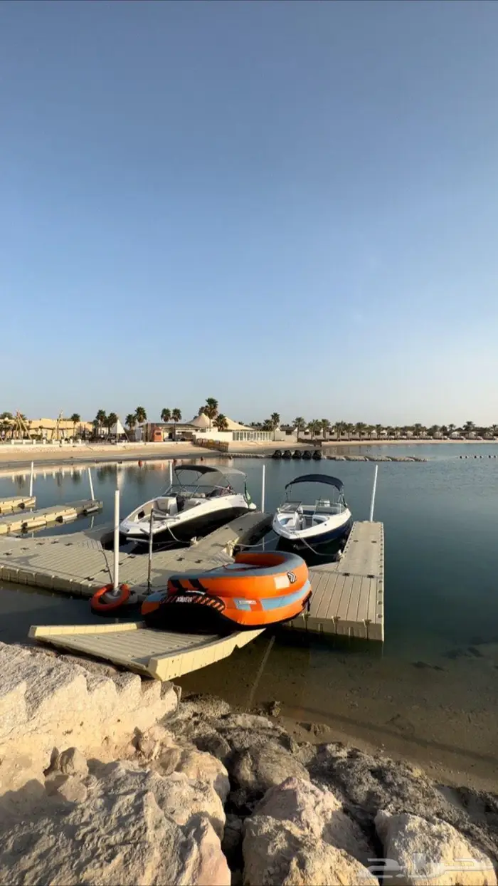 شاليهات خاصه على البحر منتجع خليج الدانه 0
