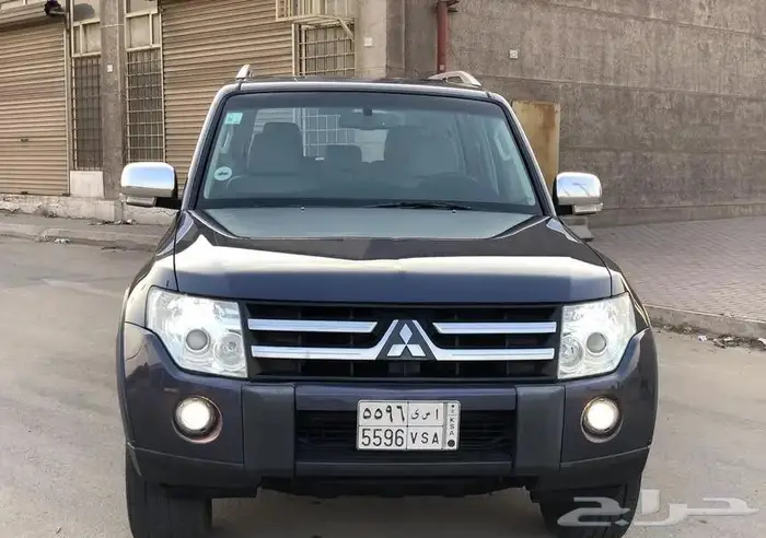 معرض الوسام الجديد بالجبيل للسيارات المميزه 49