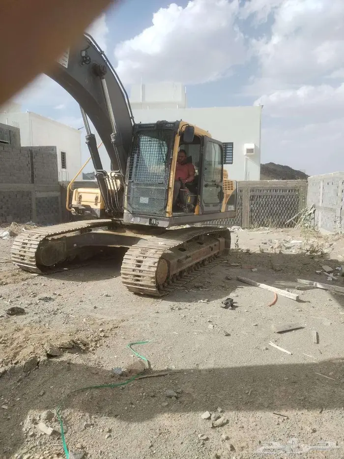 معدات للايجار بكات رصاصه بوكلين 2