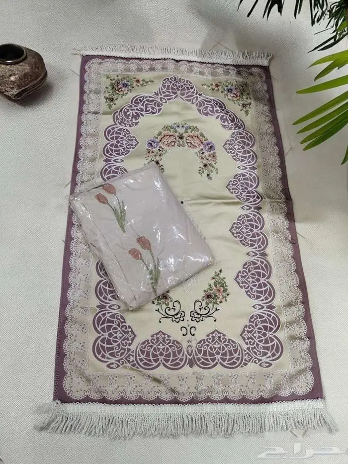 جملة أطقم سجاجيد وشراشف صلاة ومصاحف جملة الجملة 69