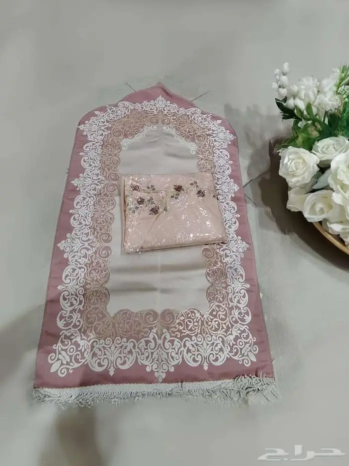جملة أطقم سجاجيد وشراشف صلاة ومصاحف جملة الجملة 88