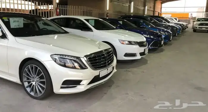 معرض الوسام الجديد بالجبيل للسيارات المميزه 12
