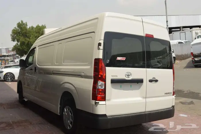 تويوتا باص هايس 2025 ديزل سقف مرتفع عبداللطيف جميل 2