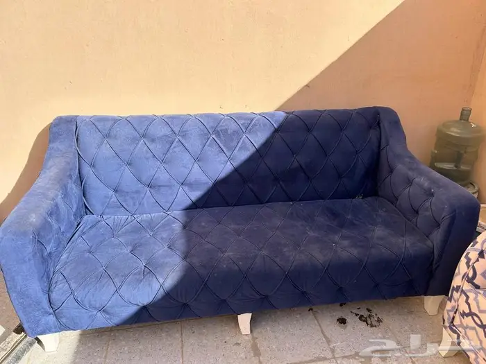 كنب يسع سبع أشخاص يحتاج فقط تنظيف 0