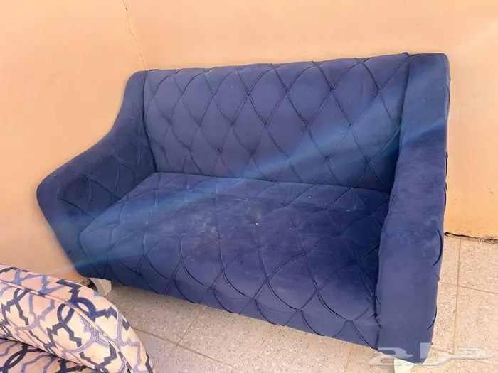 كنب يسع سبع أشخاص يحتاج فقط تنظيف 1
