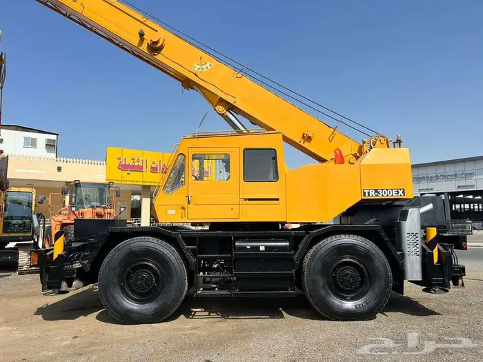 كرين تادانو ياباني 30 طن 4X4 موديل 2002 للبيع او الايجار 0