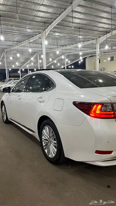 لكزس 2018 es350 شبه جديد 13