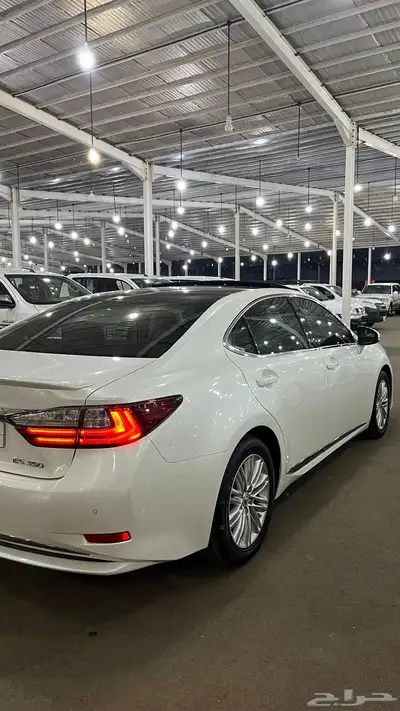 لكزس 2018 es350 شبه جديد 9