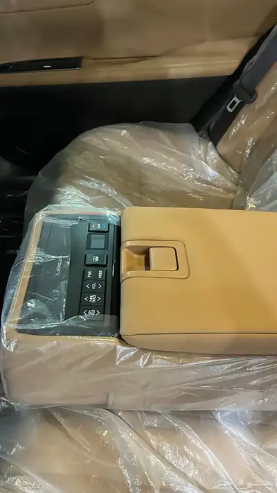 لكزس 2018 es350 شبه جديد 27